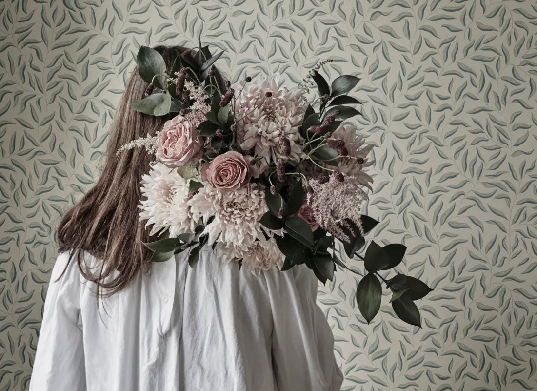 807-38 Green Karolina Tidlösa Wallpaper by Sandberg
