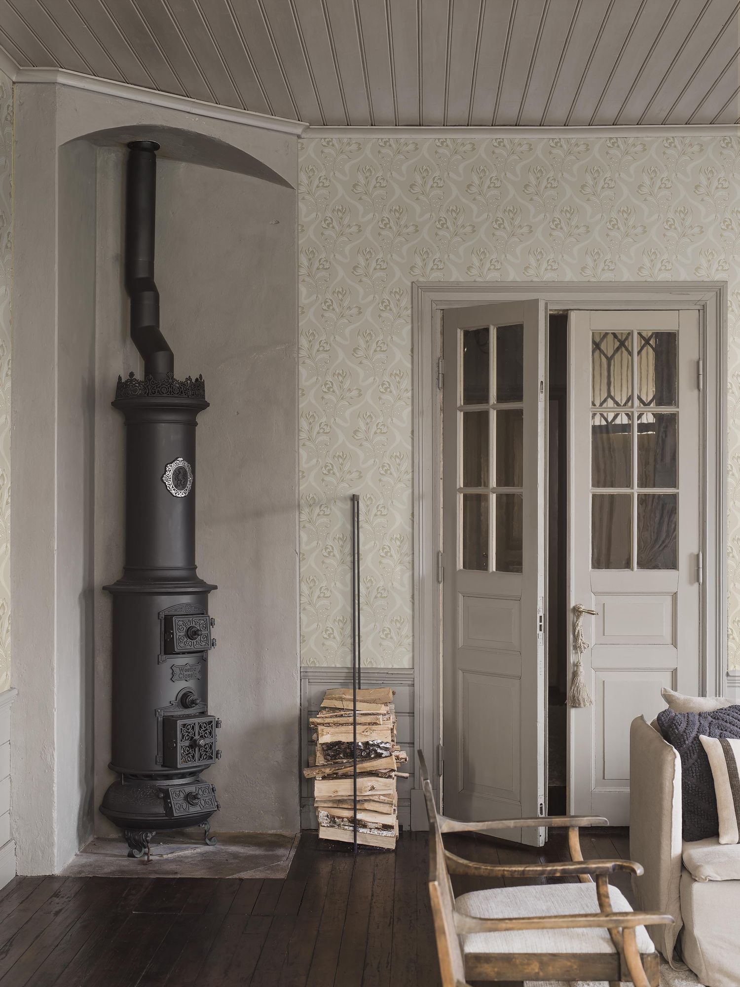 8072 Jugendbukett Light Beige Anno II Wallpaper by Boråstapeter