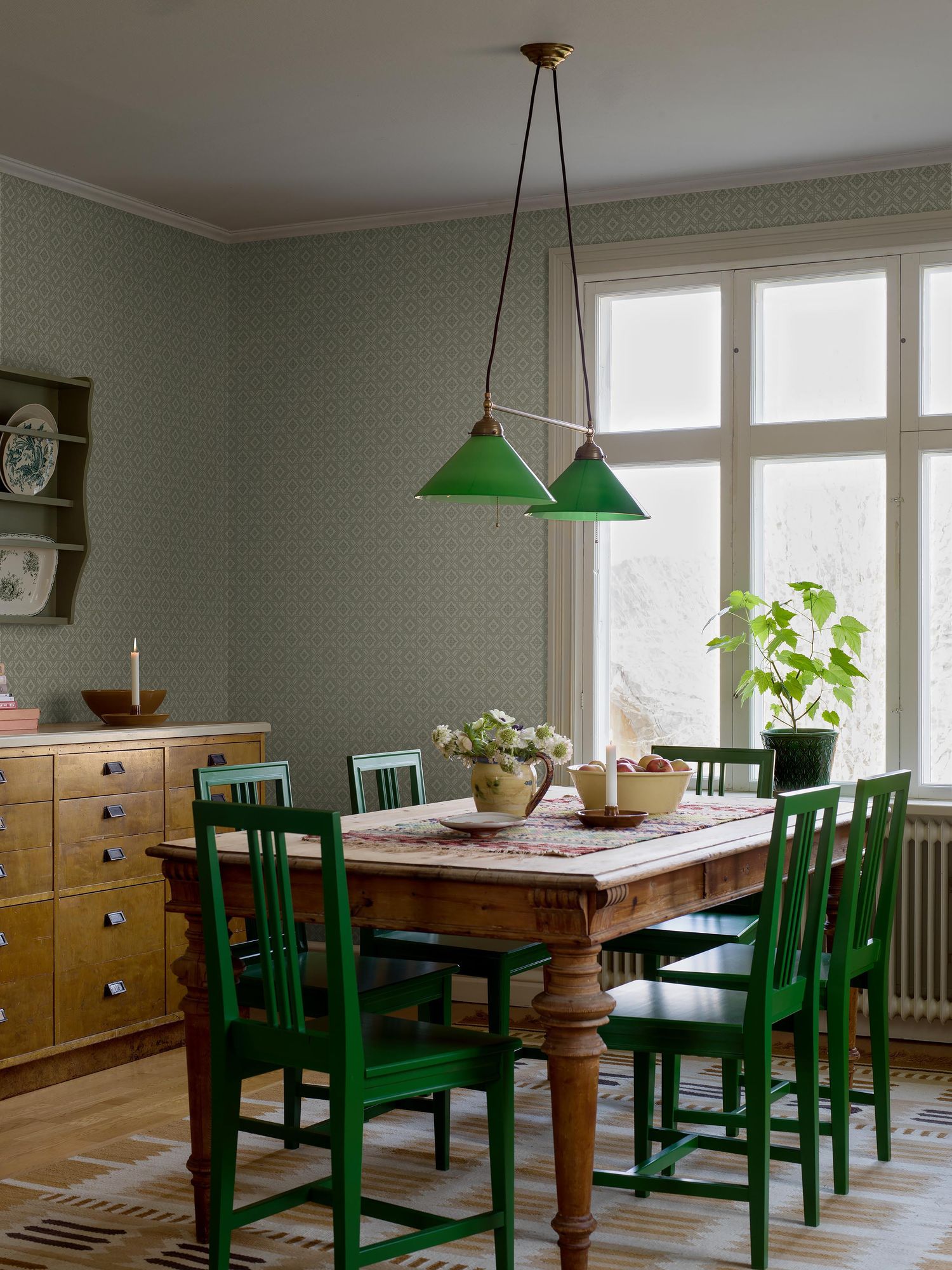 8075 Friedrich Light Green Anno II Wallpaper by Boråstapeter
