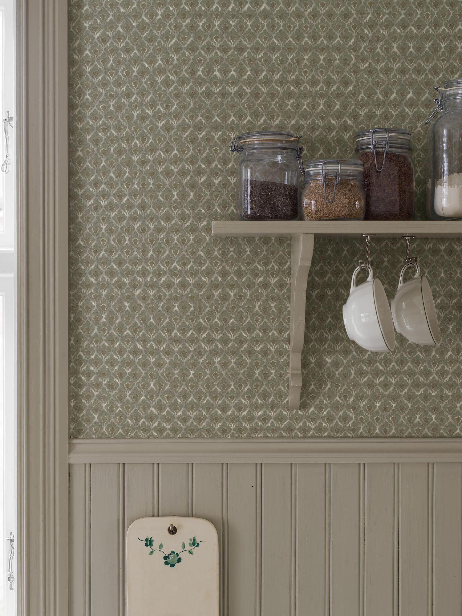 8077 Svea Light Green Anno II Wallpaper by Boråstapeter