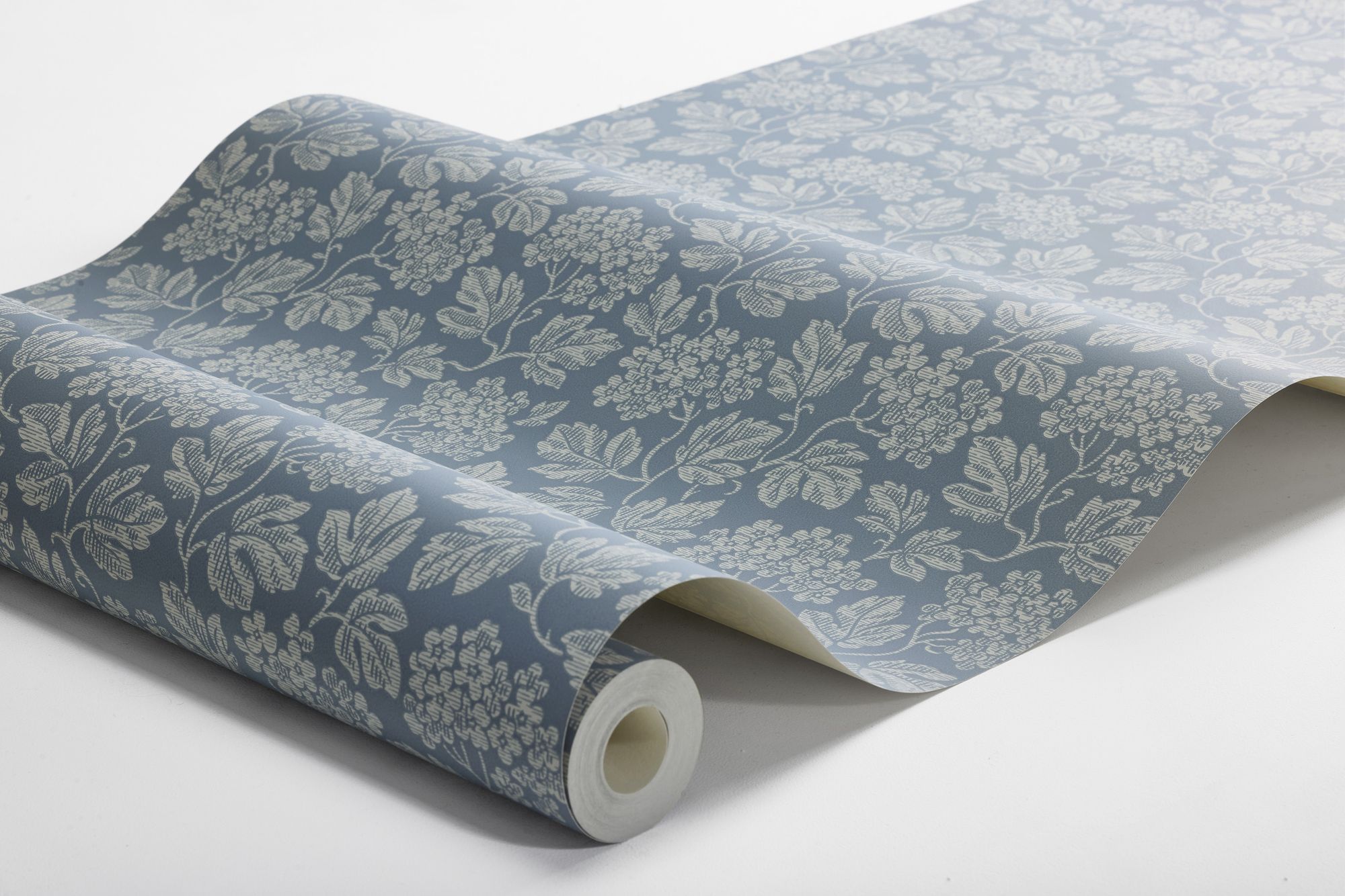 8082 Hagtorn Dark Blue Anno II Wallpaper by Boråstapeter