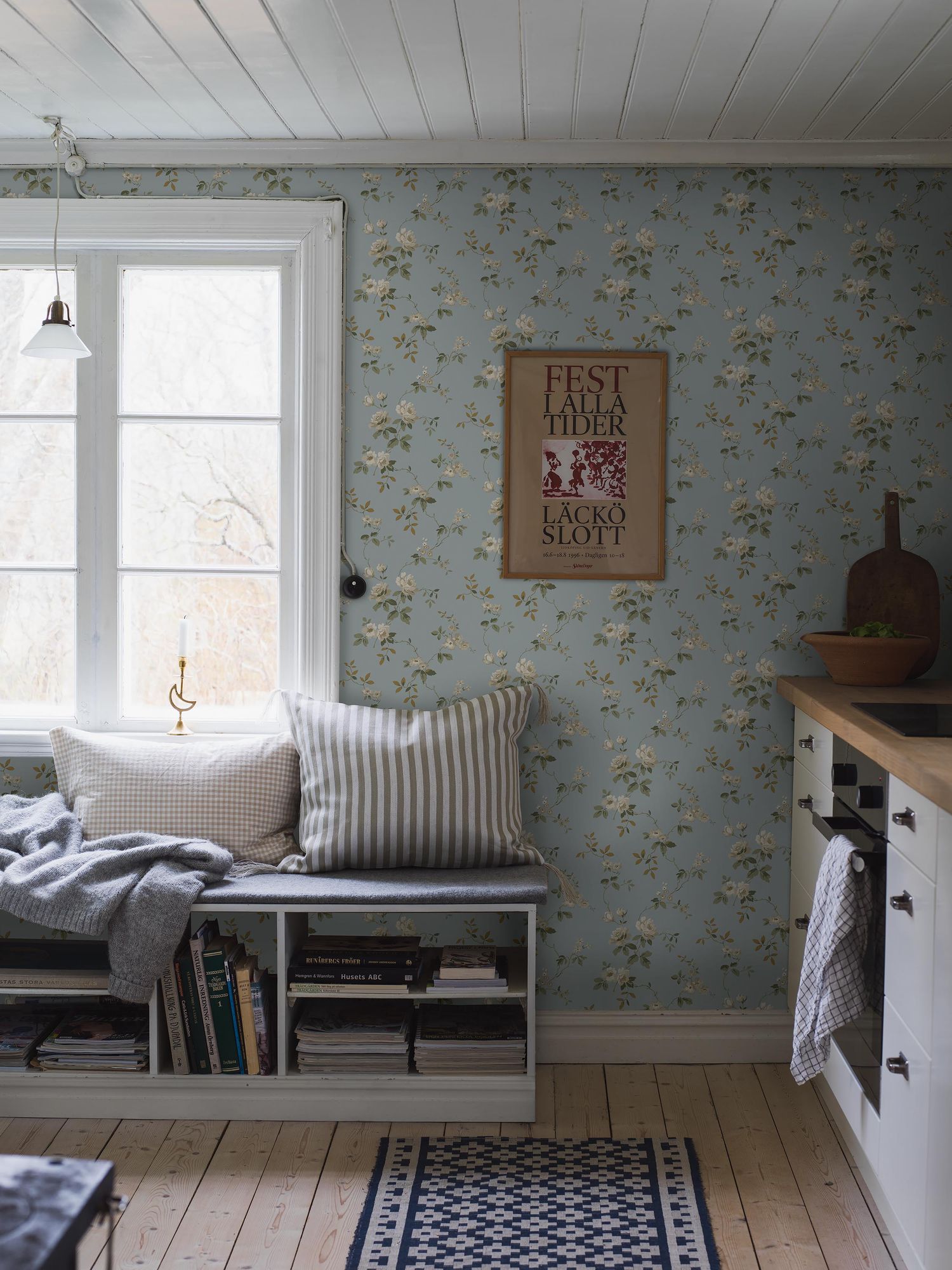 8087 Värmdö Light Blue Anno II Wallpaper by Boråstapeter