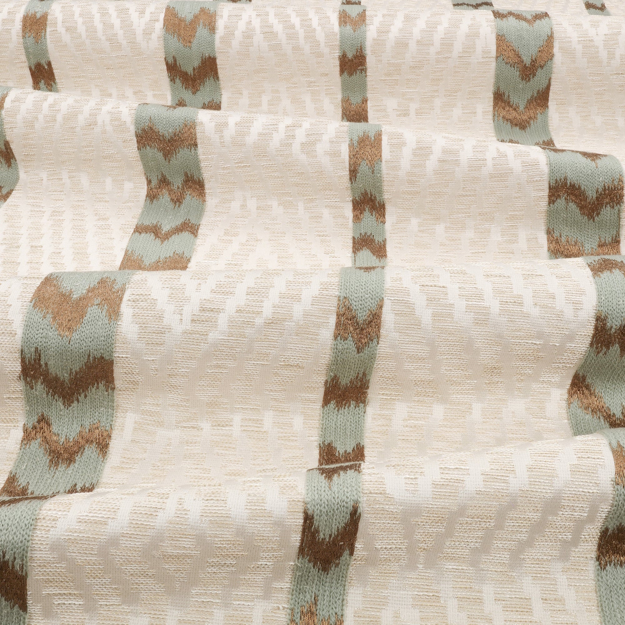 8091/02 Indu Faroe Fabric by Romo