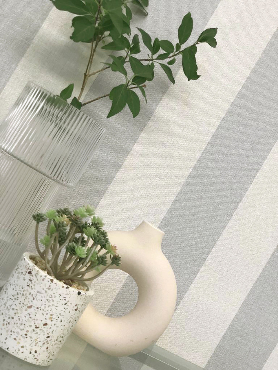 8120 Giorgio Stripe Soft Silver Wallpaper by Belgravia