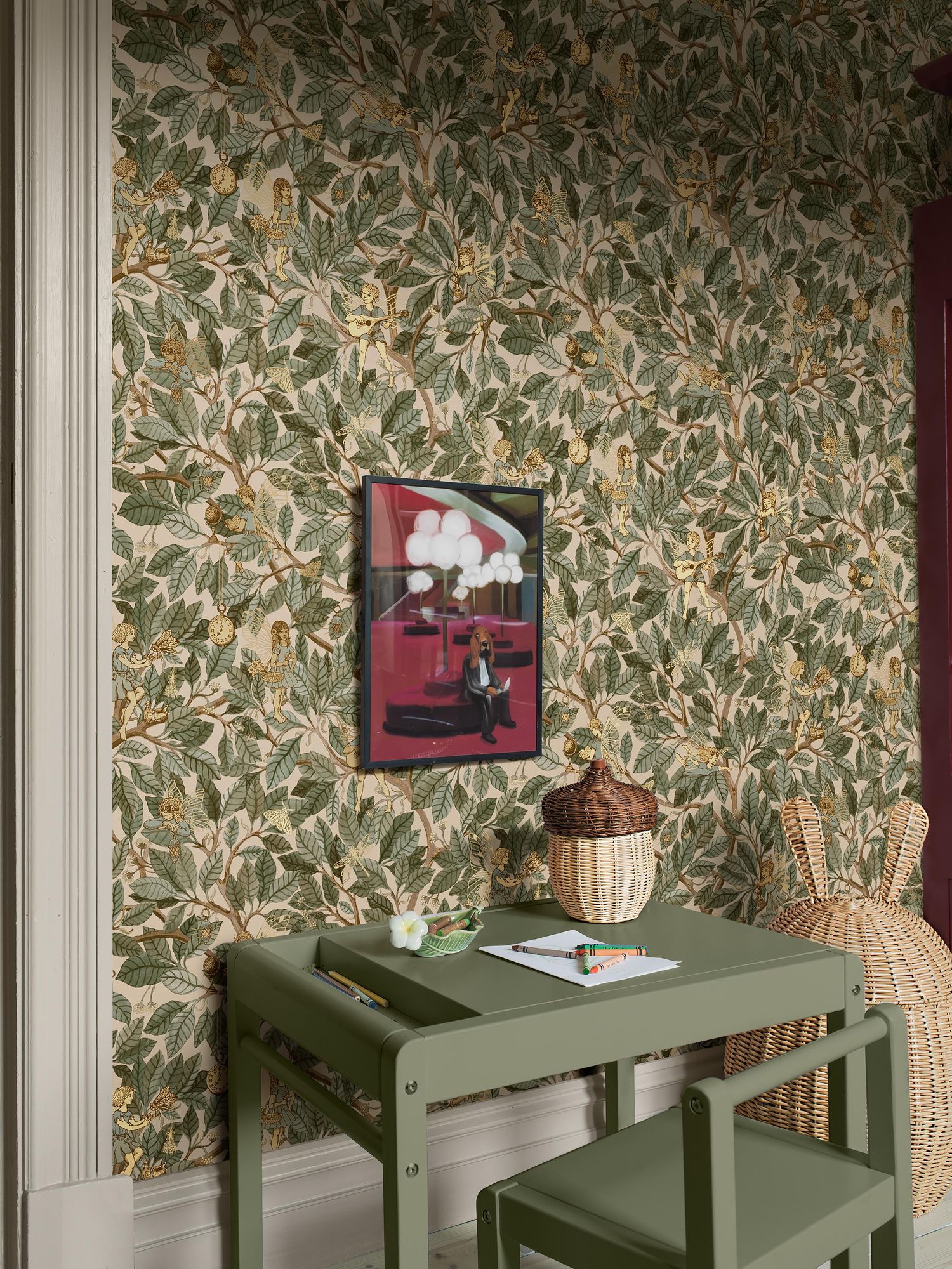 8141 Fairies Green Wallpaper by Boråstapeter