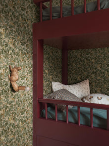 8141 Fairies Green Wallpaper by Boråstapeter