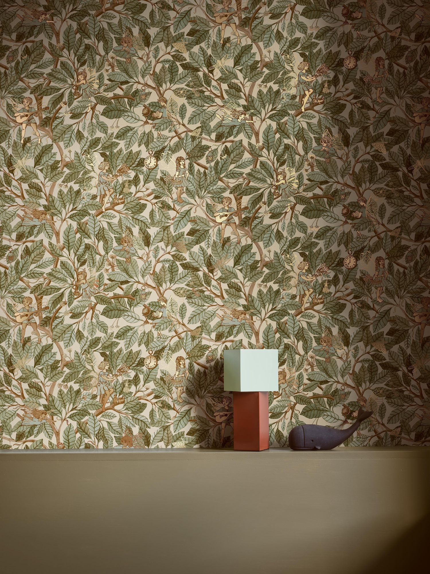 8141 Fairies Green Wallpaper by Boråstapeter