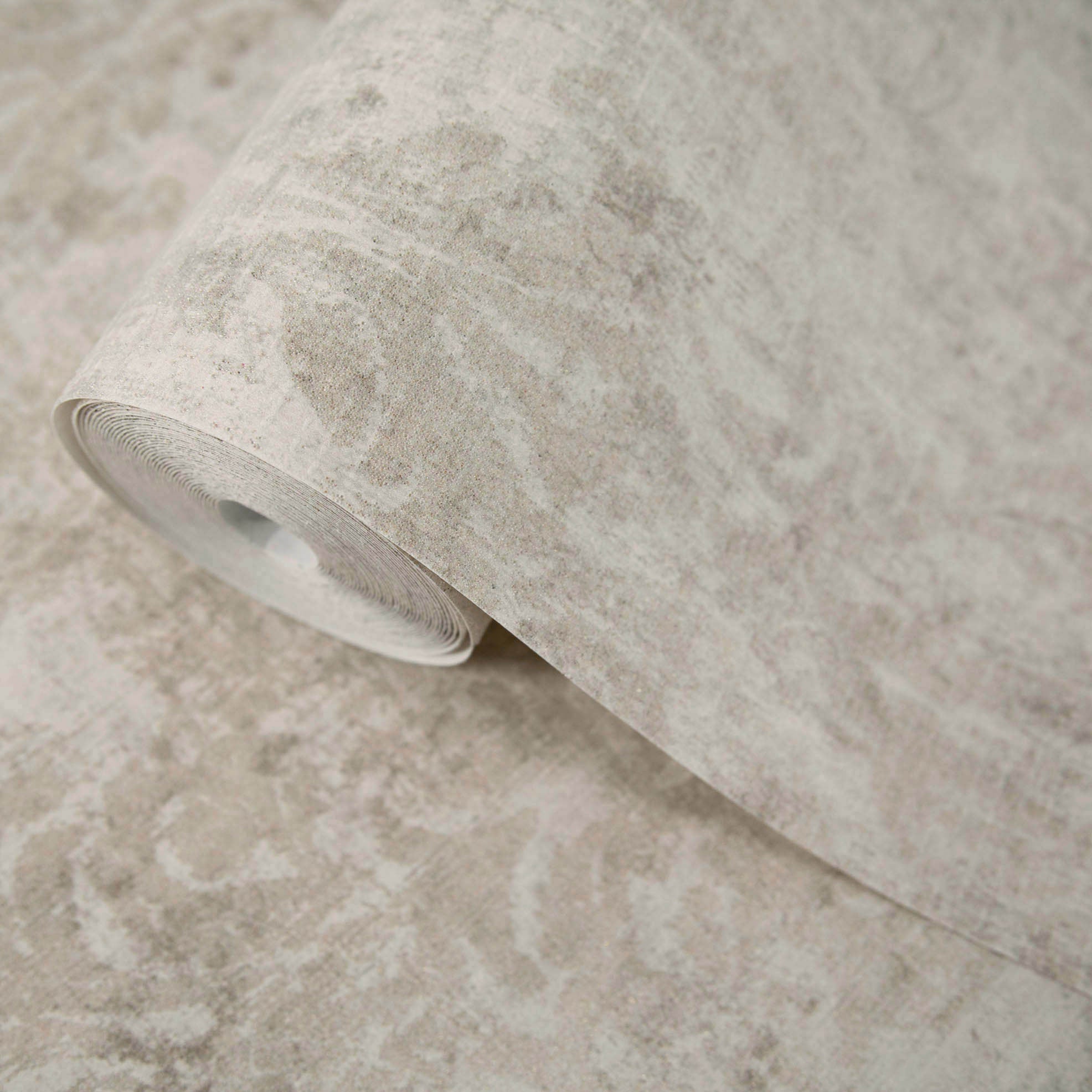 81428 Fleur Cream Cerra Wallpaper by Galerie - Roll