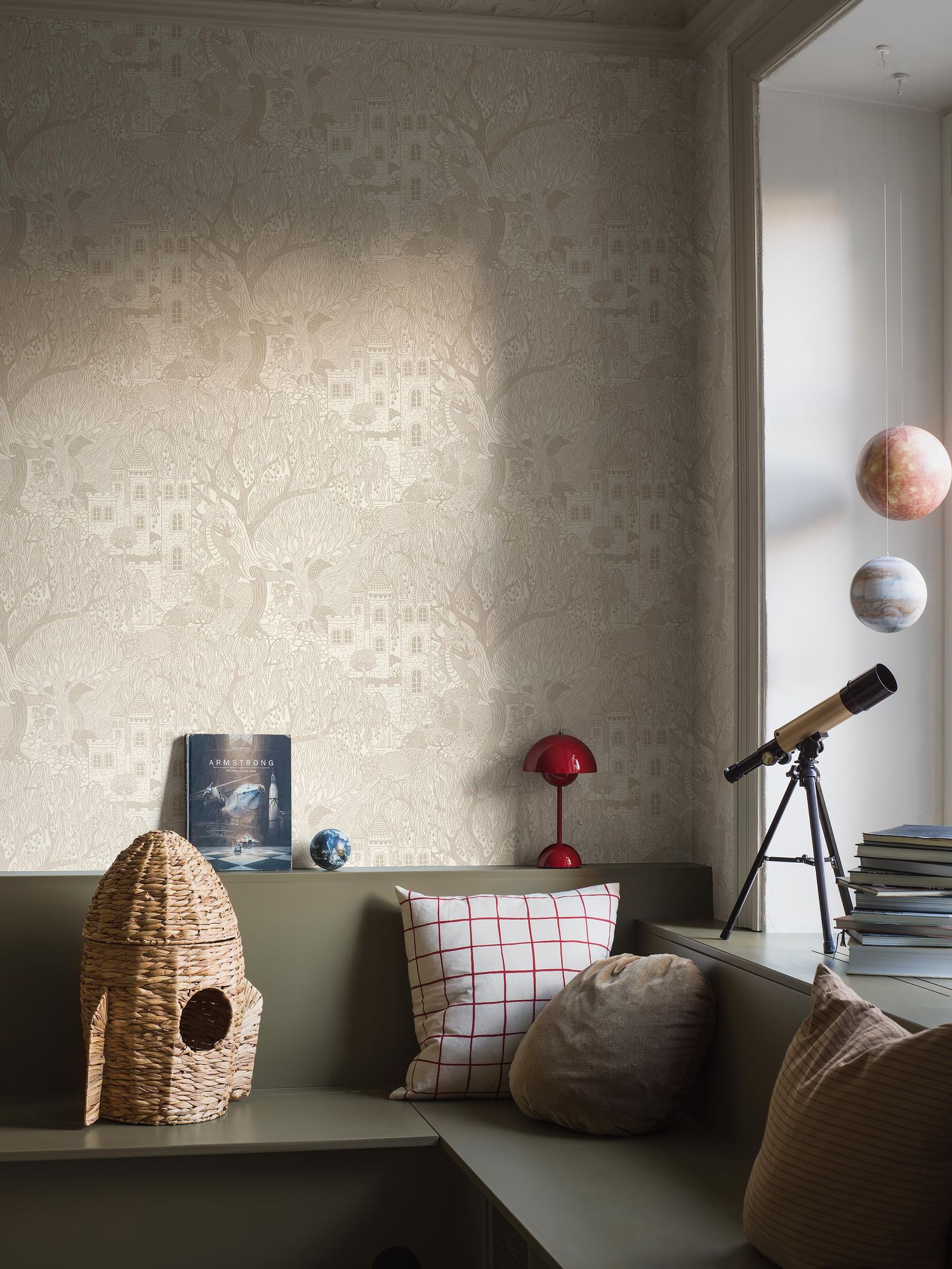 8143 Kingdom of the Willow Beige Wallpaper by Boråstapeter