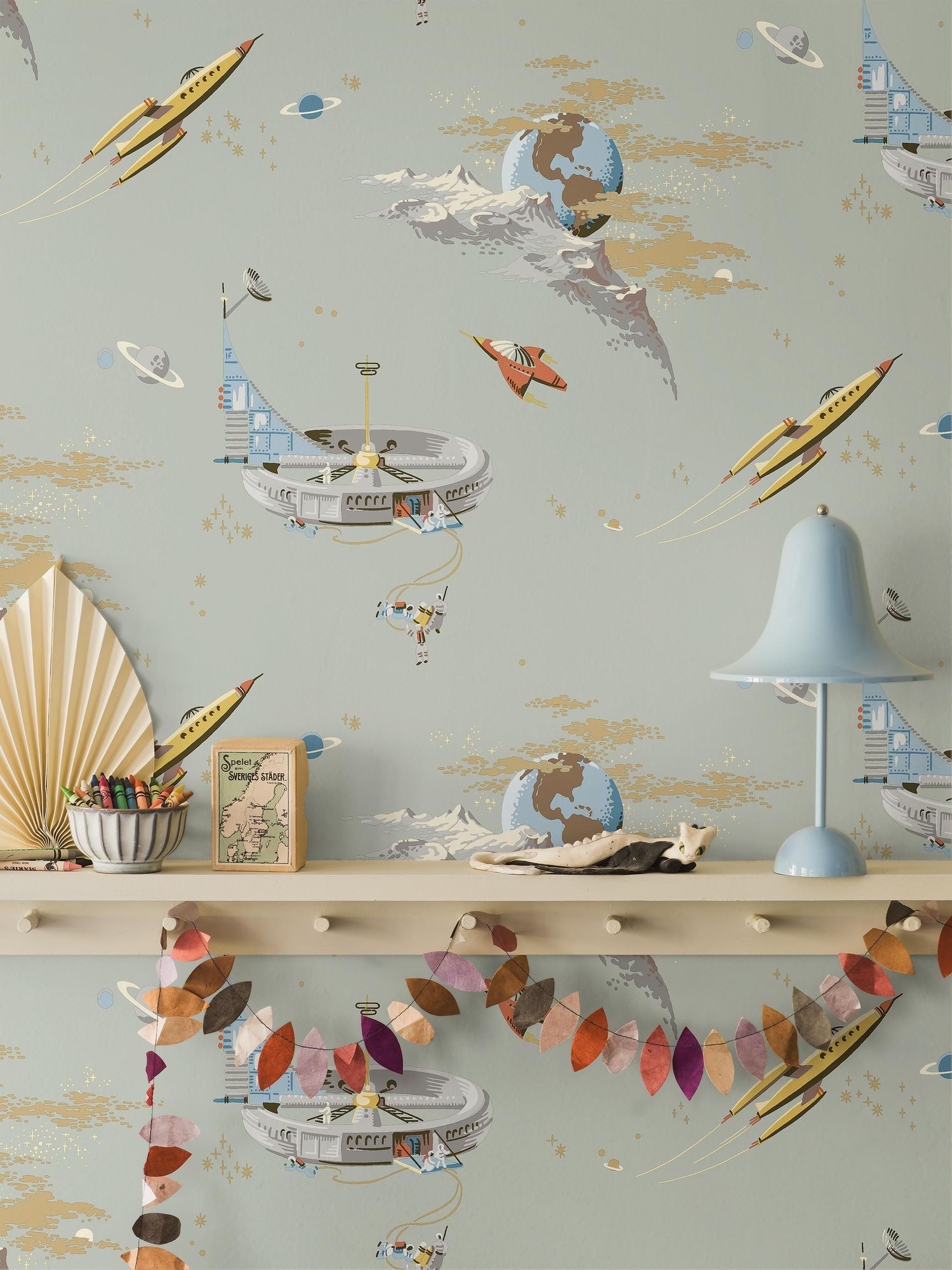 8154 Space Adventure Green Wallpaper by Boråstapeter