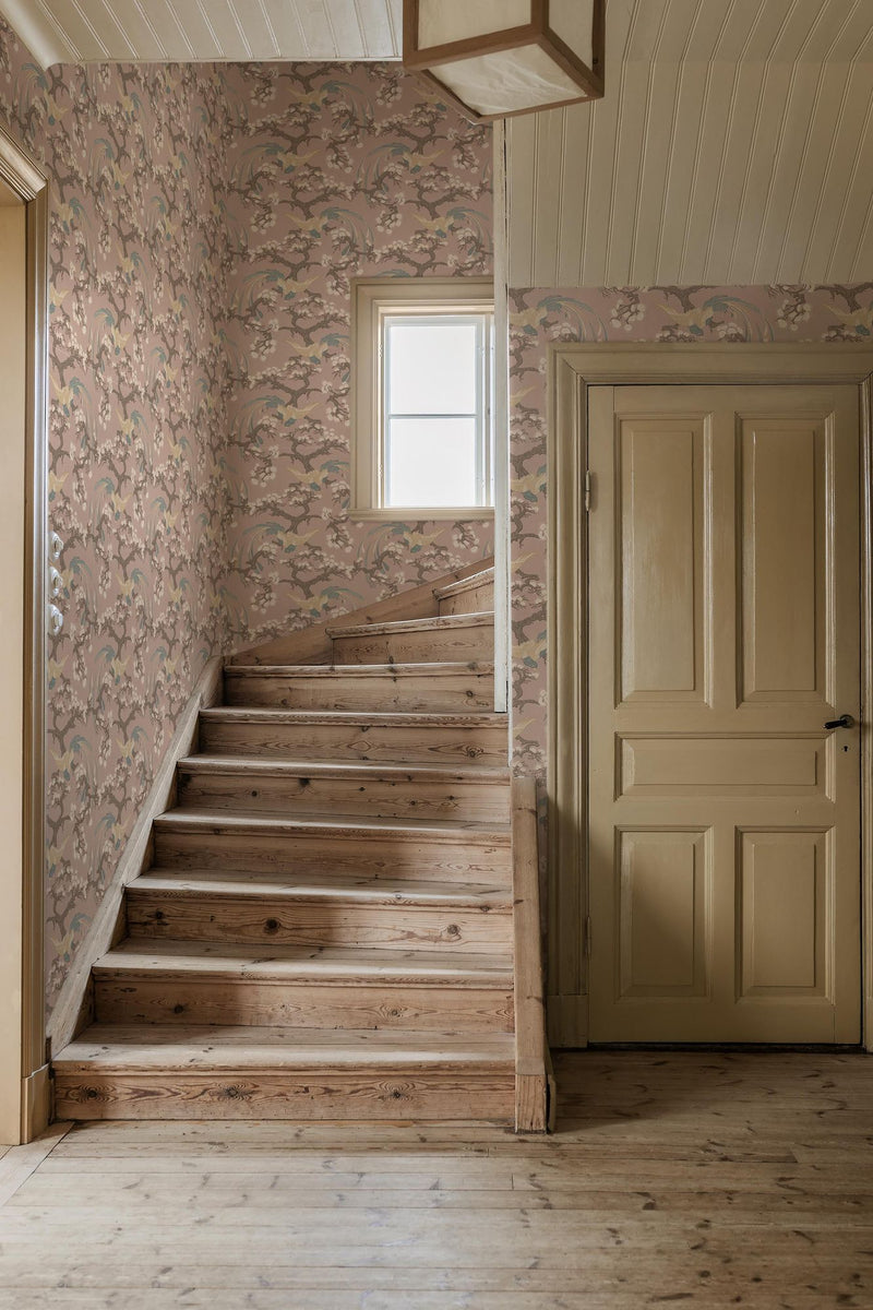 8162 Fenix Light Pink Charm Wallpaper by Boråstapeter