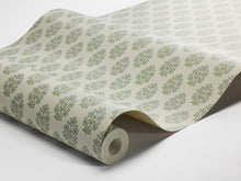 8165 Sibylla Light Green Charm Wallpaper by Boråstapeter