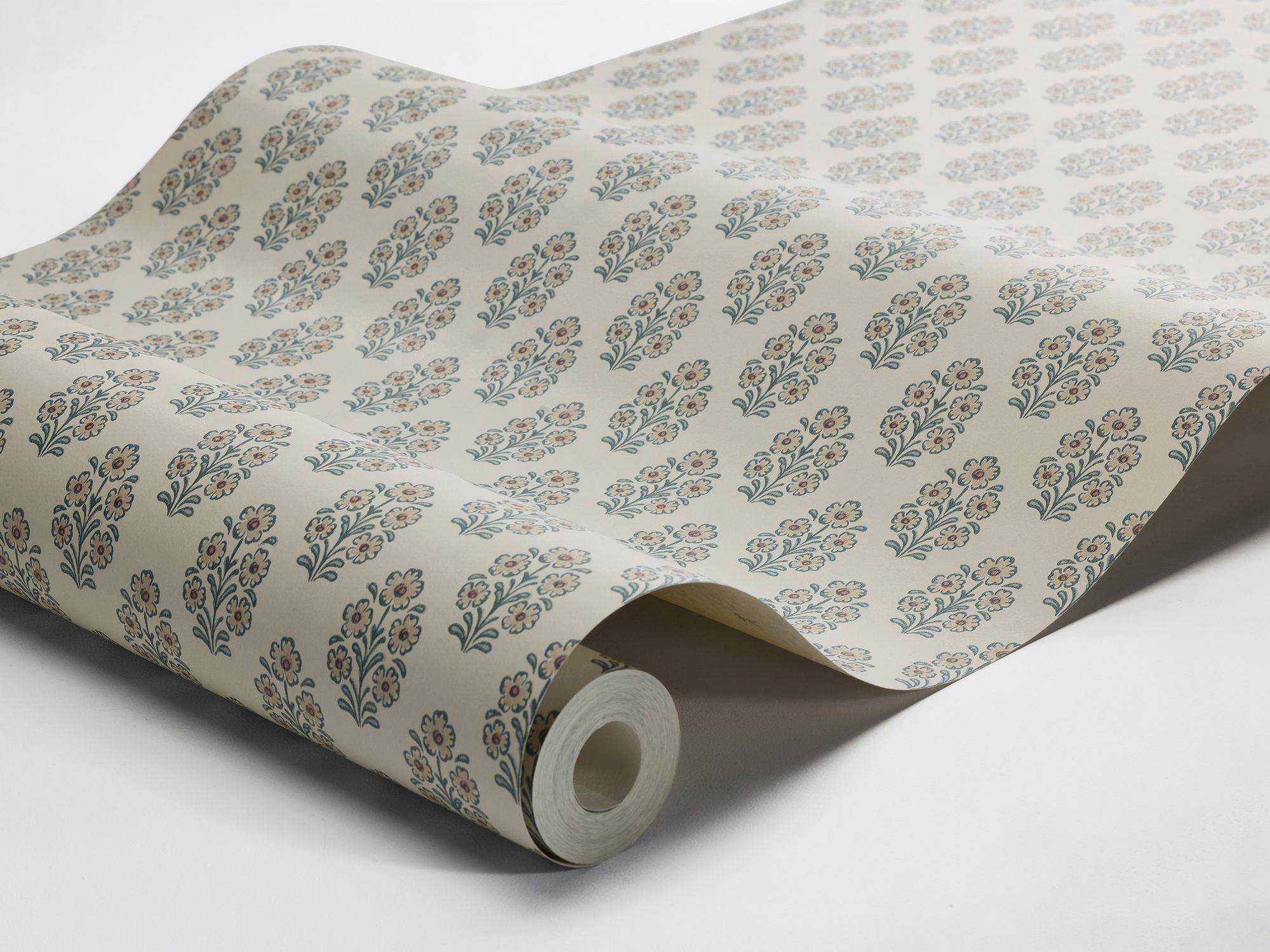 8167 Sibylla Light Blue Charm Wallpaper by Boråstapeter