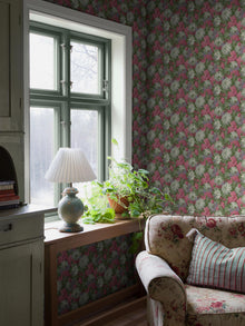 8169 Delilah Dark Multi Charm Wallpaper by Boråstapeter