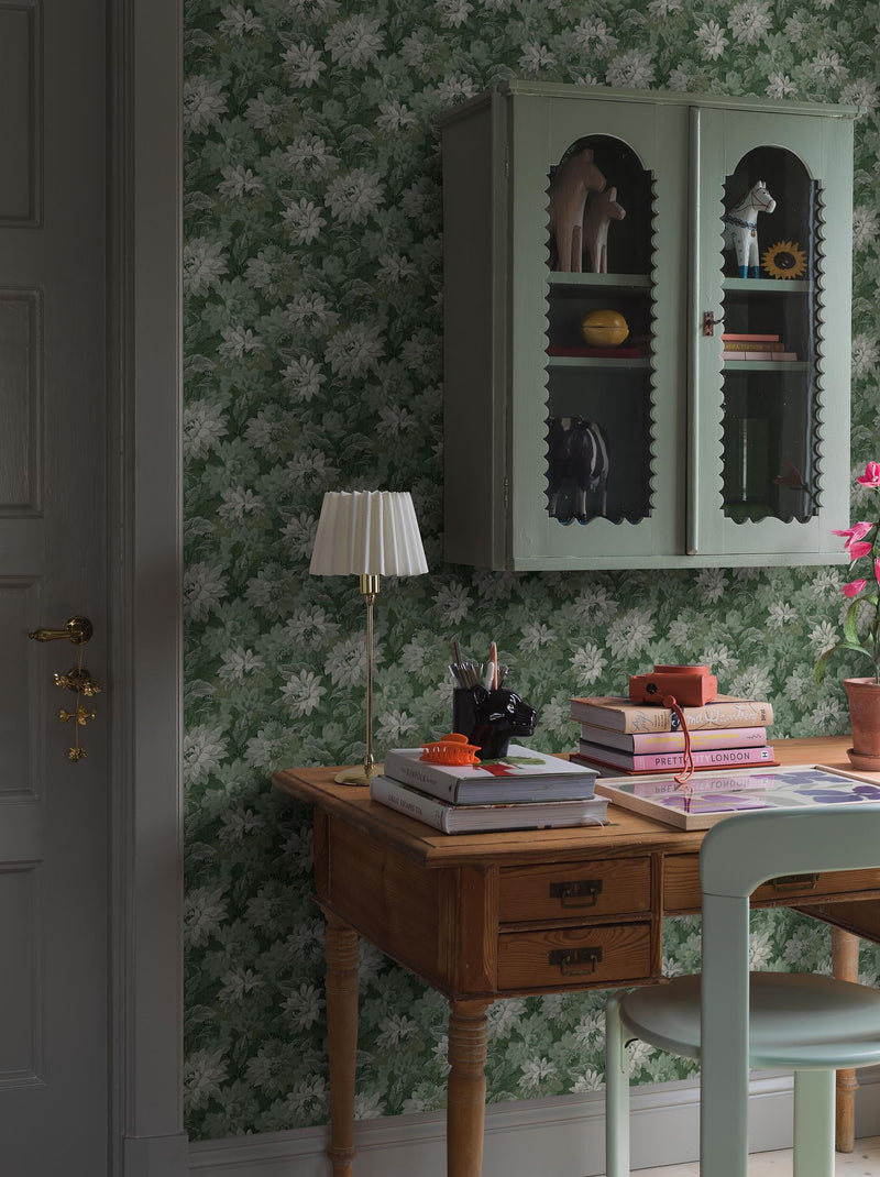 8173 Delilah Dark Green Charm Wallpaper by Boråstapeter