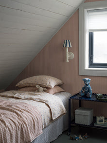 8176 Sam Light Pink Charm Wallpaper by Boråstapeter