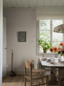 8181 Ida Light Beige Charm Wallpaper by Boråstapeter