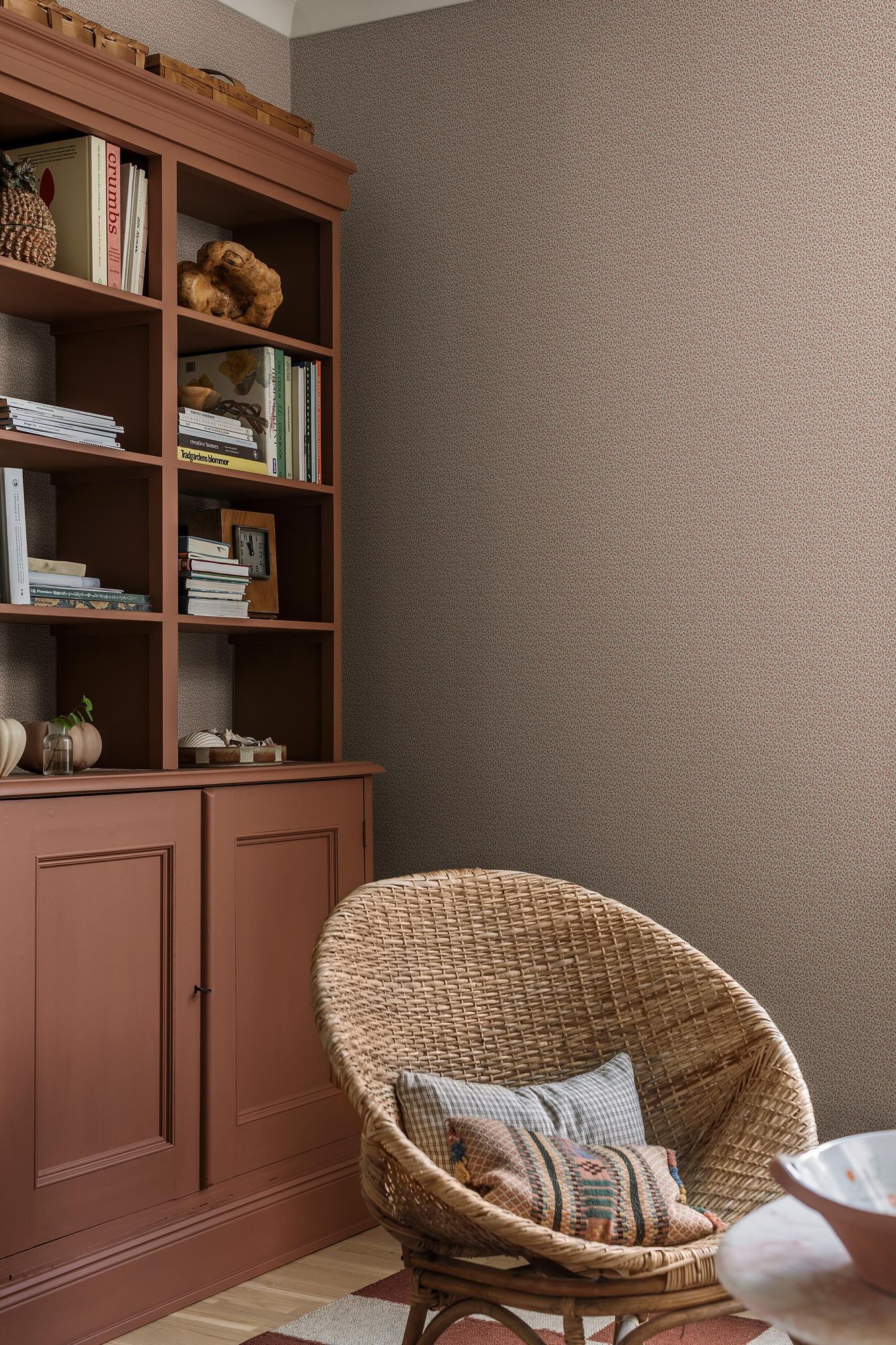 8182 Ida Light Red Charm Wallpaper by Boråstapeter