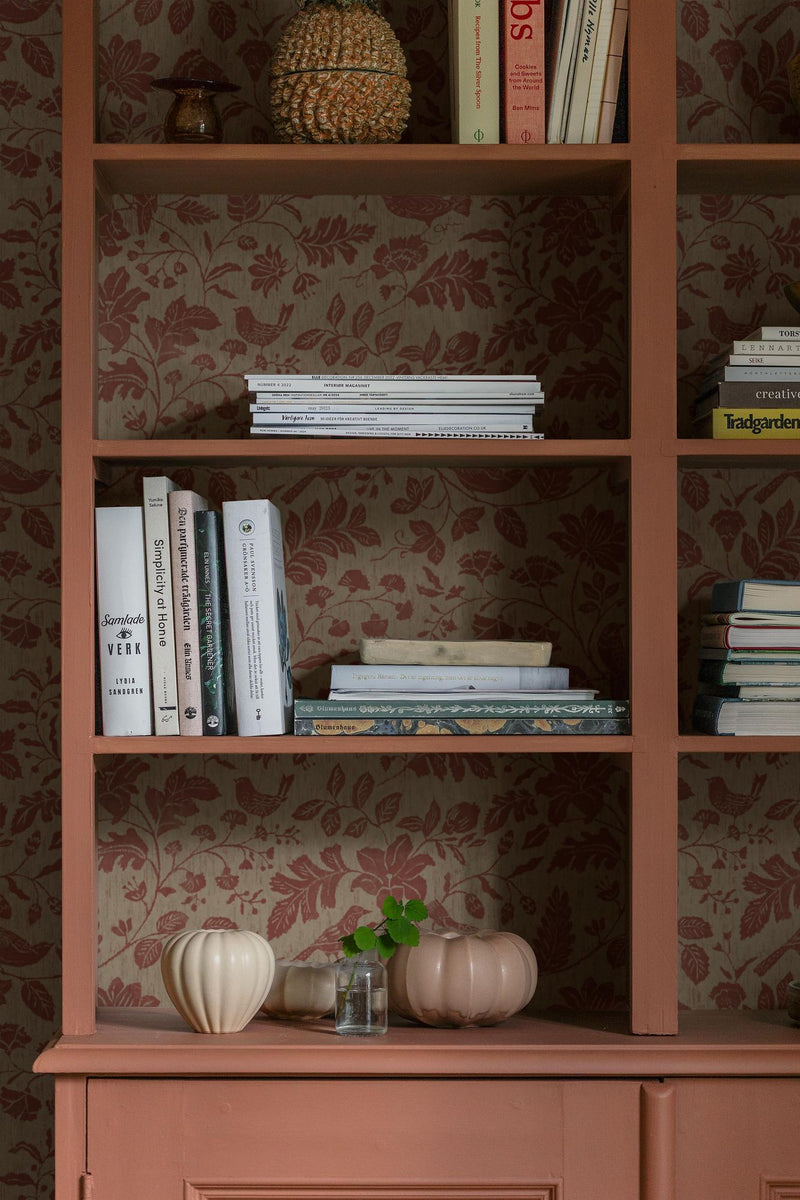 8186 Isidor Dark Red Charm Wallpaper by Boråstapeter
