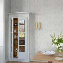 82016 Vine Hidden Treasures White Wallpaper By Galerie