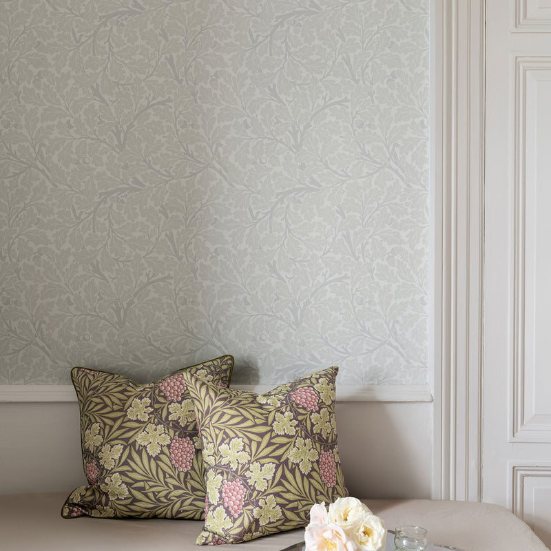 82026 Oak Tree Hidden Treasures White Wallpaper By Galerie