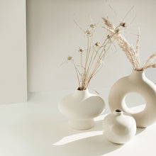 82347 Matte Plain Texture Flora Beige Wallpaper By Galerie