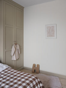 Sandstone Estelle Familjen Wallpaper by Sandberg