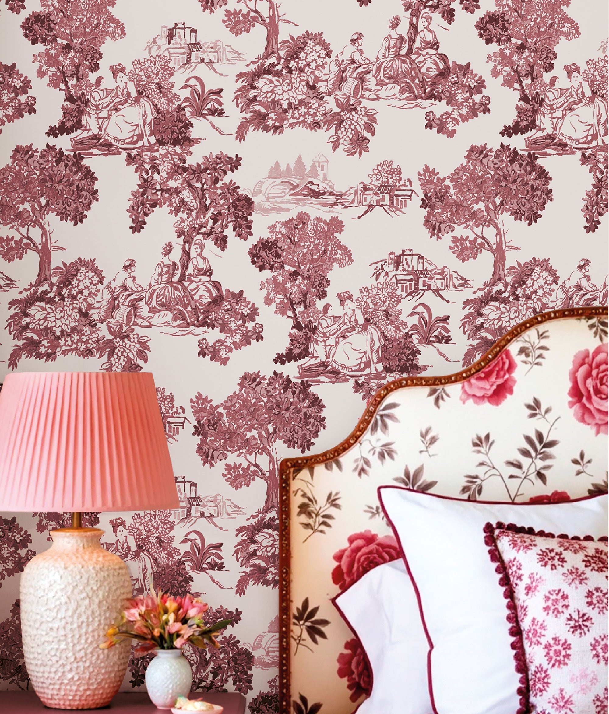 Toile Garden Red Blooming Garden Wallpaper by Galerie