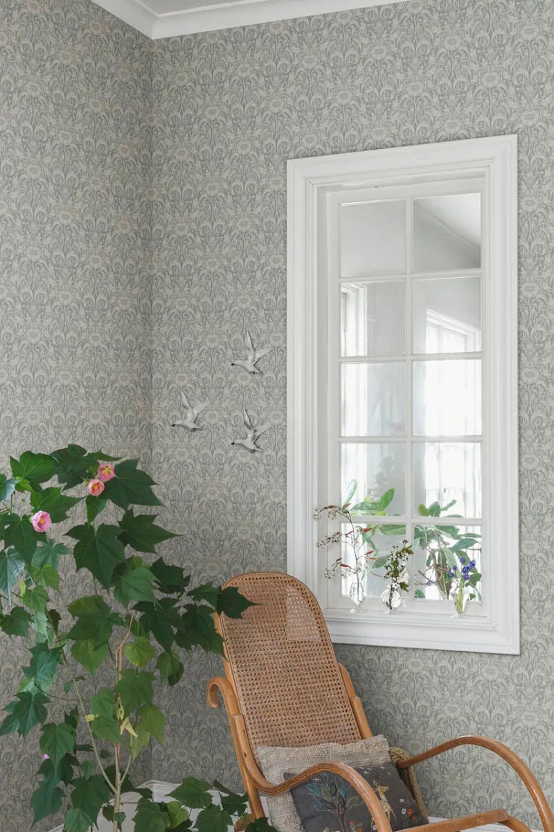 835-48 Garden Green Emil Trädgården Wallpaper by Sandberg