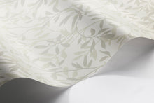 8601 Borosan 8601 Paper-based Light Green and White Borosan 21 Paper Wallpaper by Boråstapeter