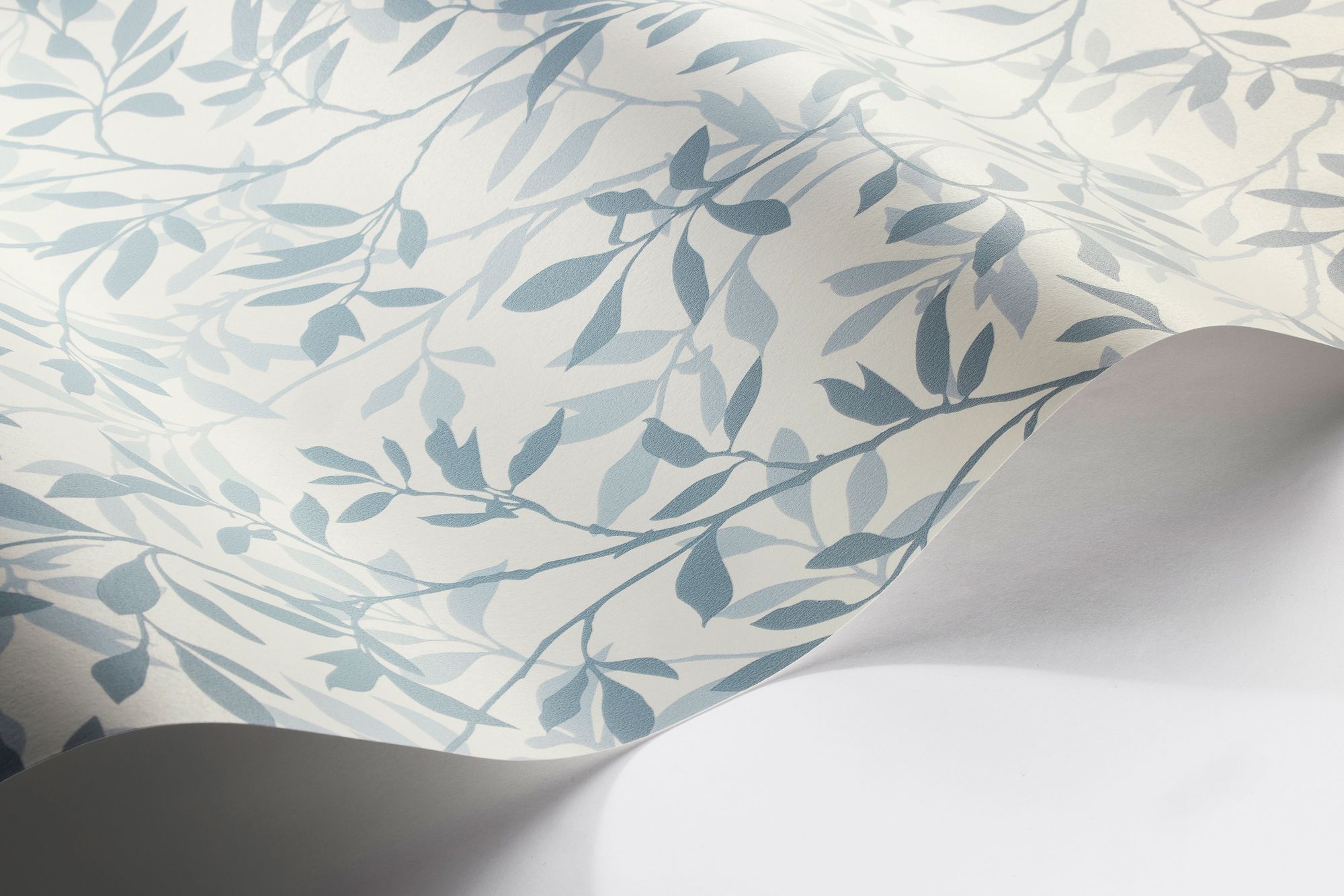 8604 Borosan 8604 Paper-based Light Blue and White Borosan 21 Paper Wallpaper by Boråstapeter