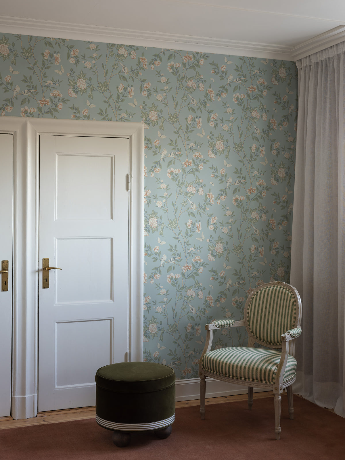 Sophia Magdalena Blue Herrgård Wallpaper by Boråstapeter