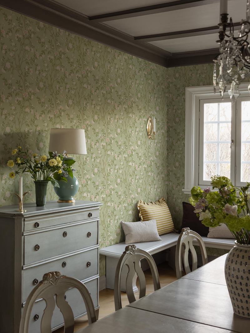 Sophia Magdalena Green Herrgård Wallpaper by Boråstapeter