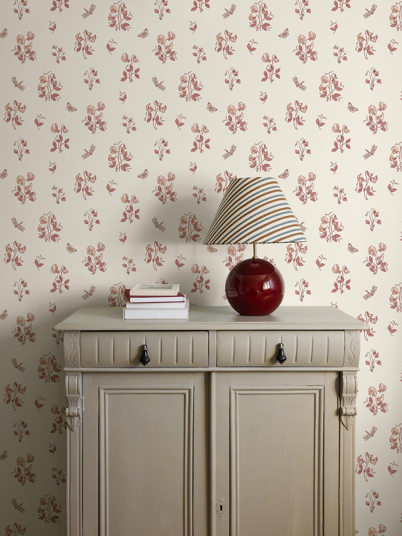 Luktärt Red Herrgård Wallpaper by Boråstapeter