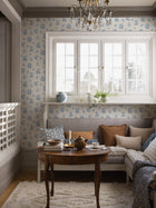 Luktärt Blue Herrgård Wallpaper by Boråstapeter