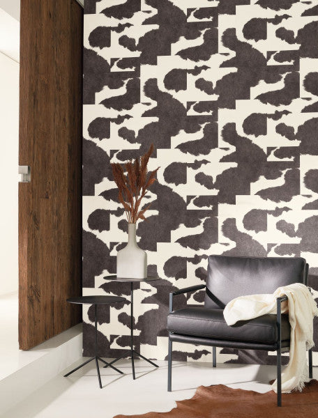 LEAT87189514 Normandie Leathers Wallpaper by Casadeco