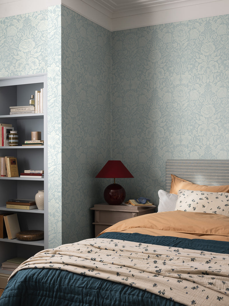 Hildasholm Blue Herrgård Wallpaper by Boråstapeter
