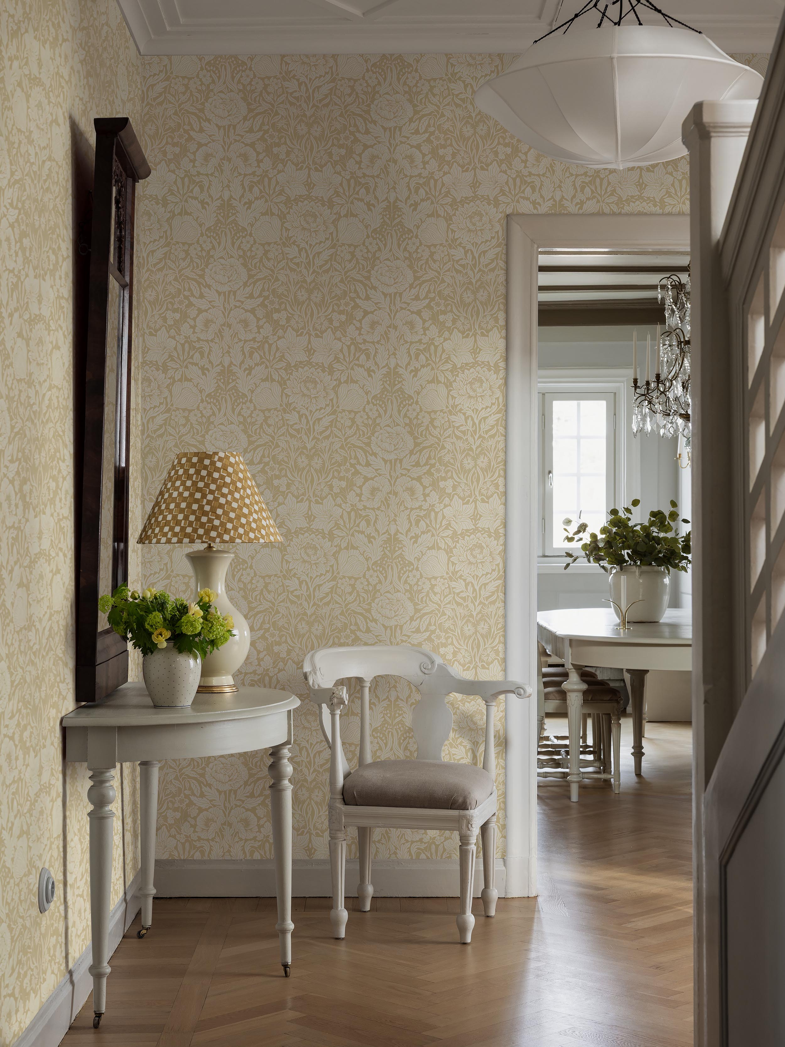 Hildasholm Yellow Herrgård Wallpaper by Boråstapeter