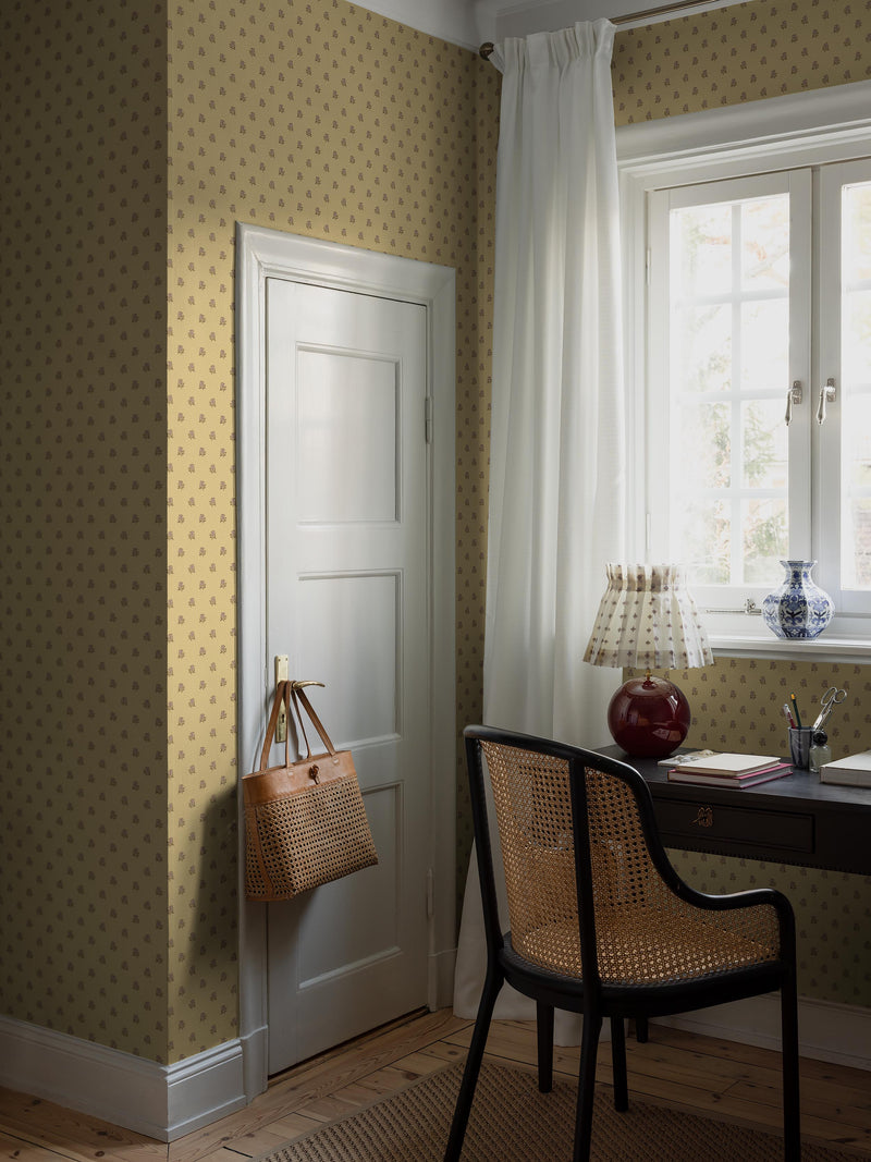 Désirée Yellow Herrgård Wallpaper by Boråstapeter