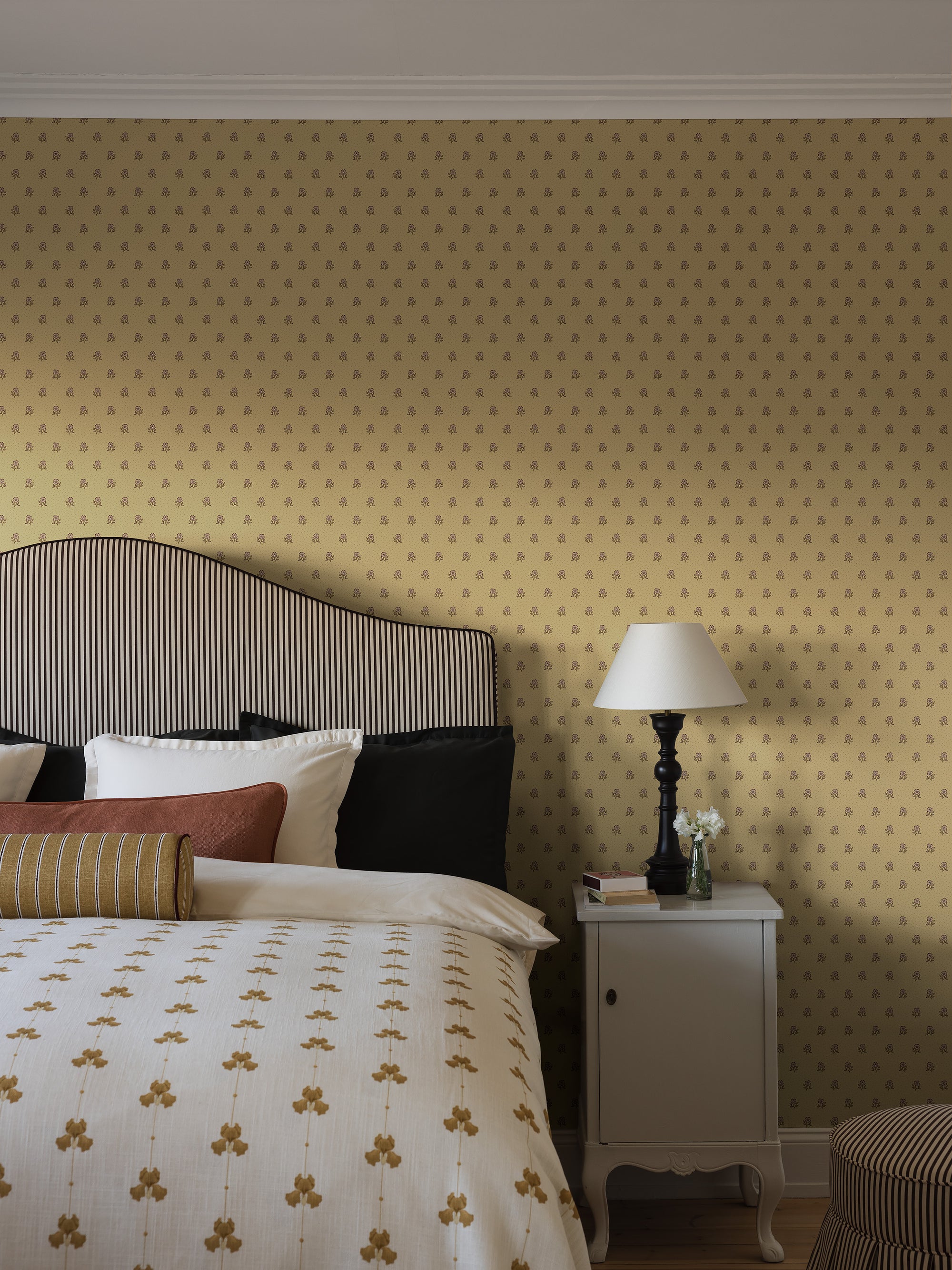 Désirée Yellow Herrgård Wallpaper by Boråstapeter
