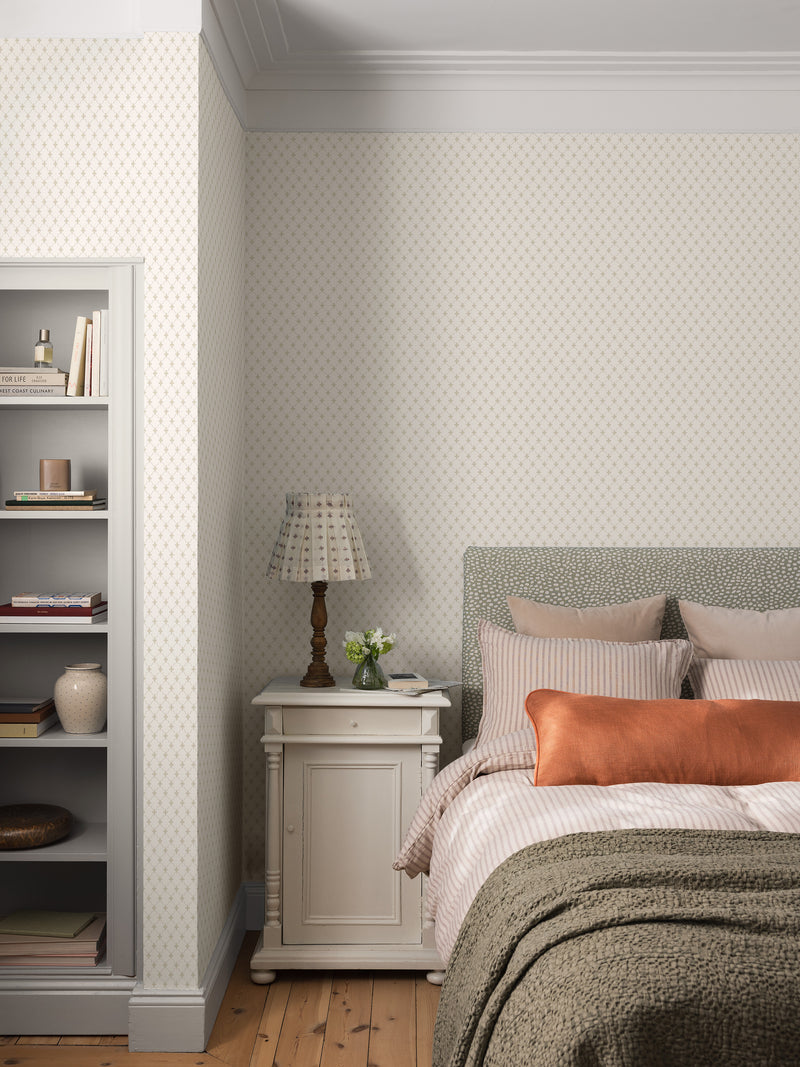Herman White Herrgård Wallpaper by Boråstapeter