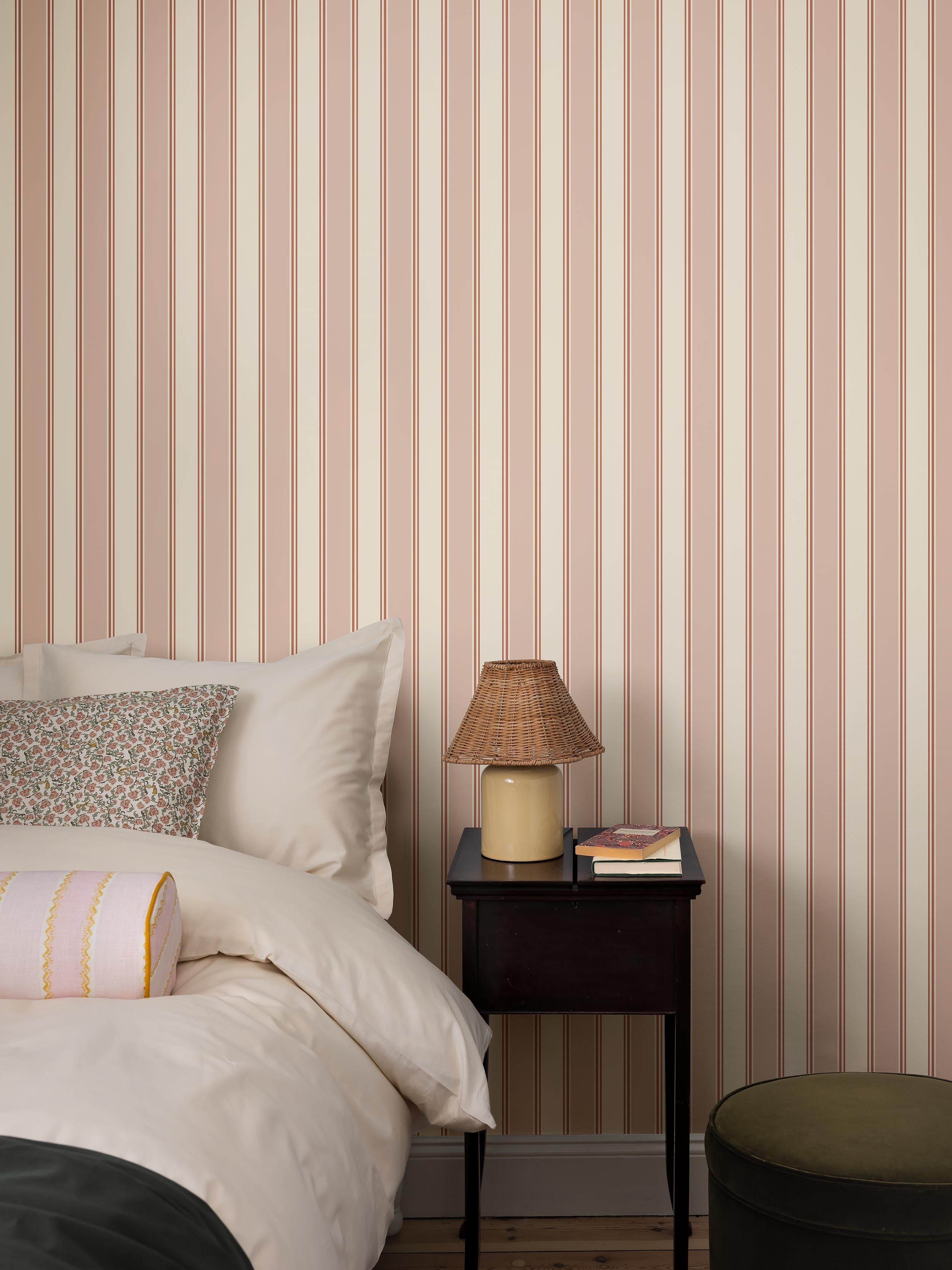 Eleonora Pink Herrgård Wallpaper by Boråstapeter