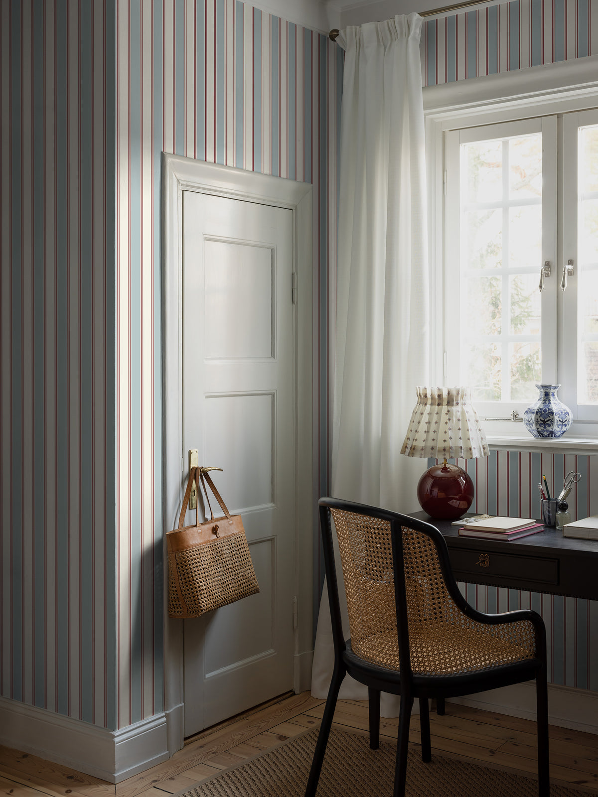 Eleonora Blue Herrgård Wallpaper by Boråstapeter