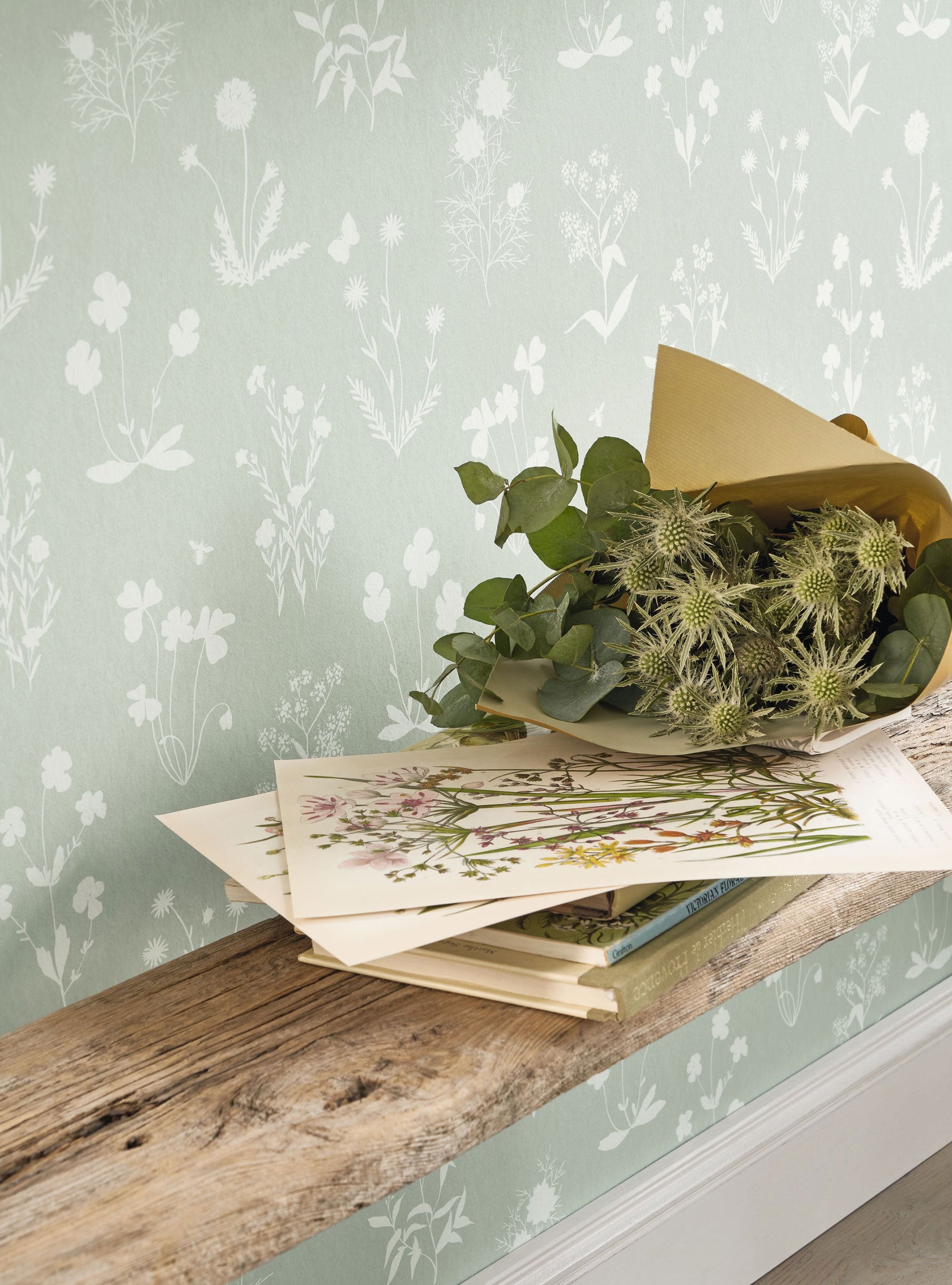 Herbier Vert Aloe Gardens Wallpaper by Casadeco