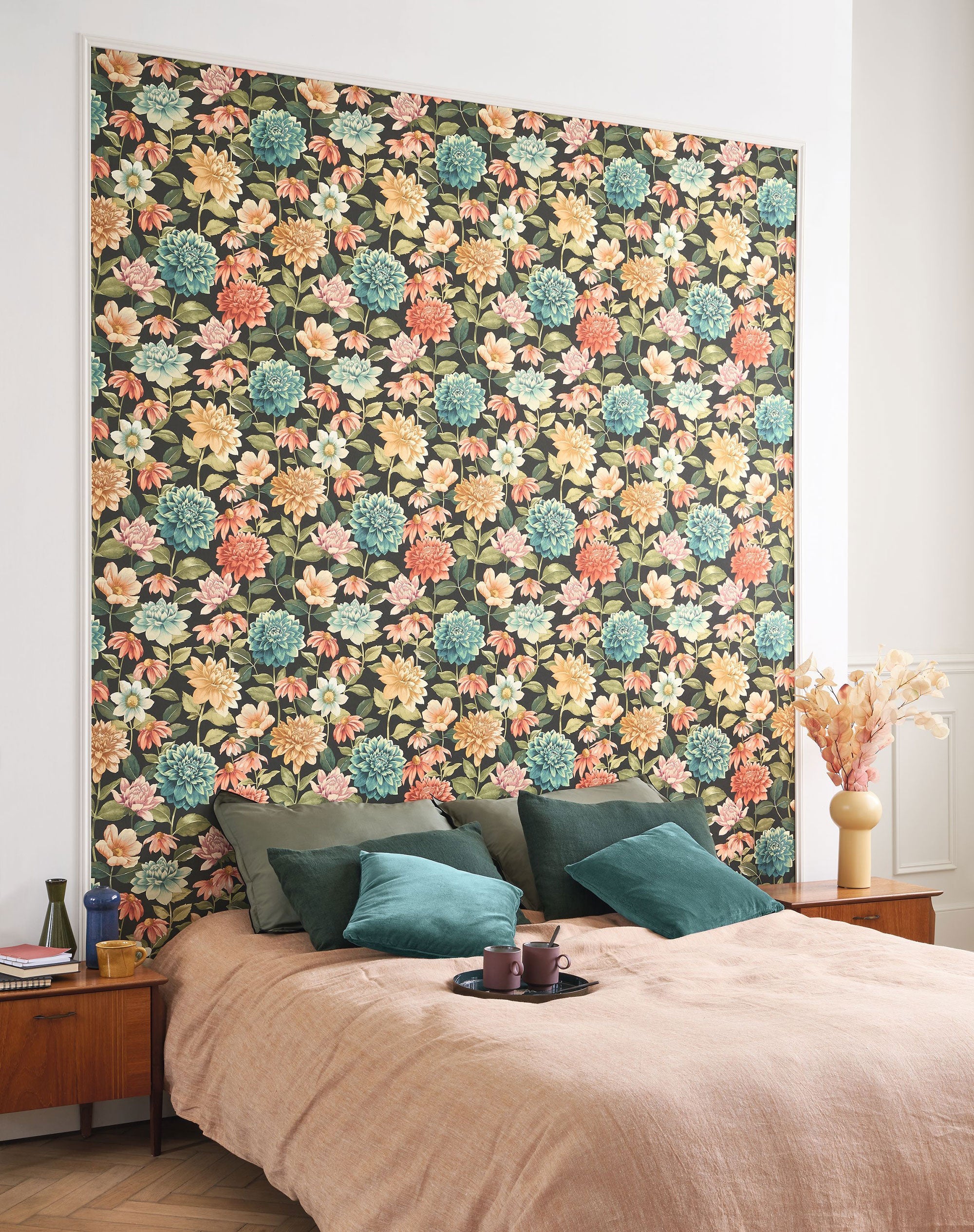 Dahlia Bouquet Fond Noir Gardens Wallpaper by Casadeco