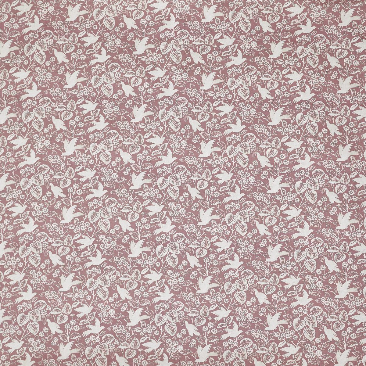 8824/204 Hollies Rose Sutton Park Fabric by Prestigious Textiles