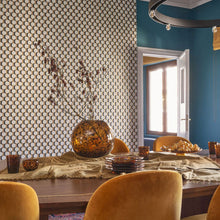 DERB89302640 Hamilton Derby Wallpaper by Casadeco