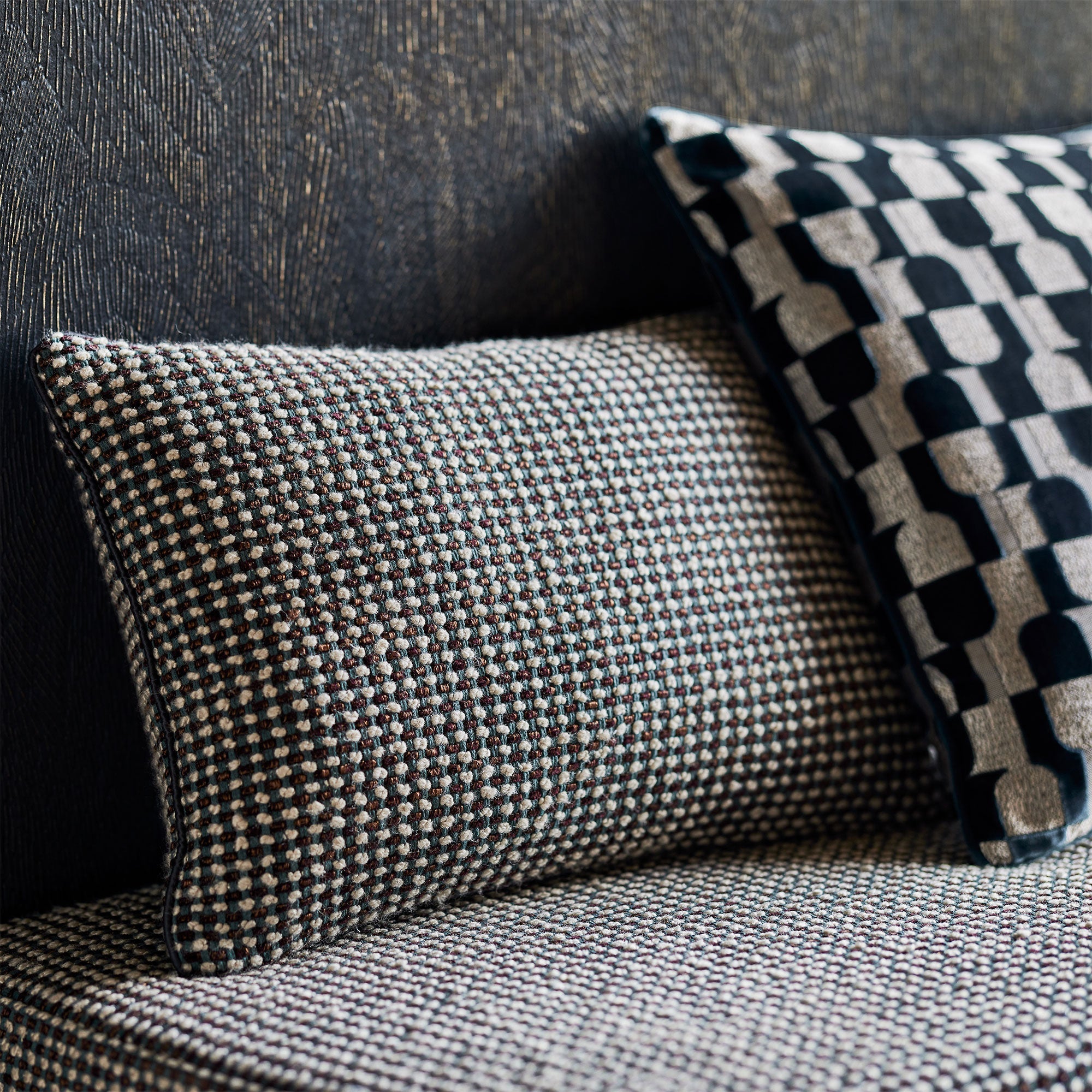 9155/02 Etitto Sonnet Arkose Fabric by Black Edition