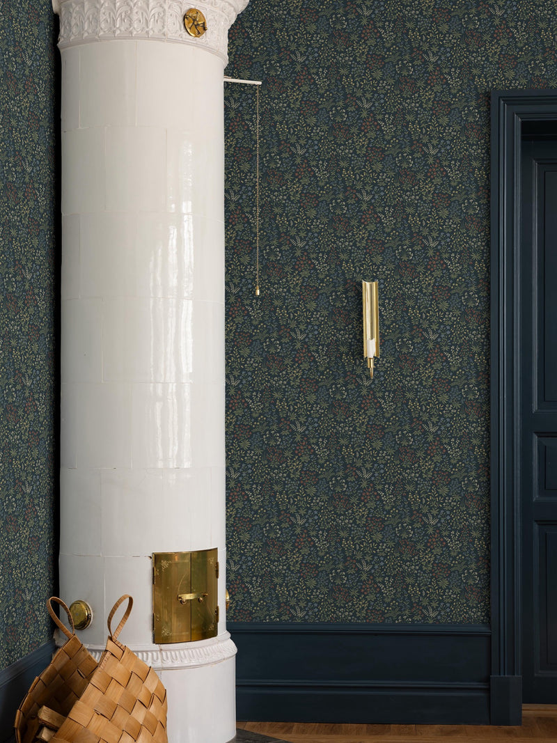 9161 Vildflora Deep Blue Flowers Wallpaper by Boråstapeter - Roomshot