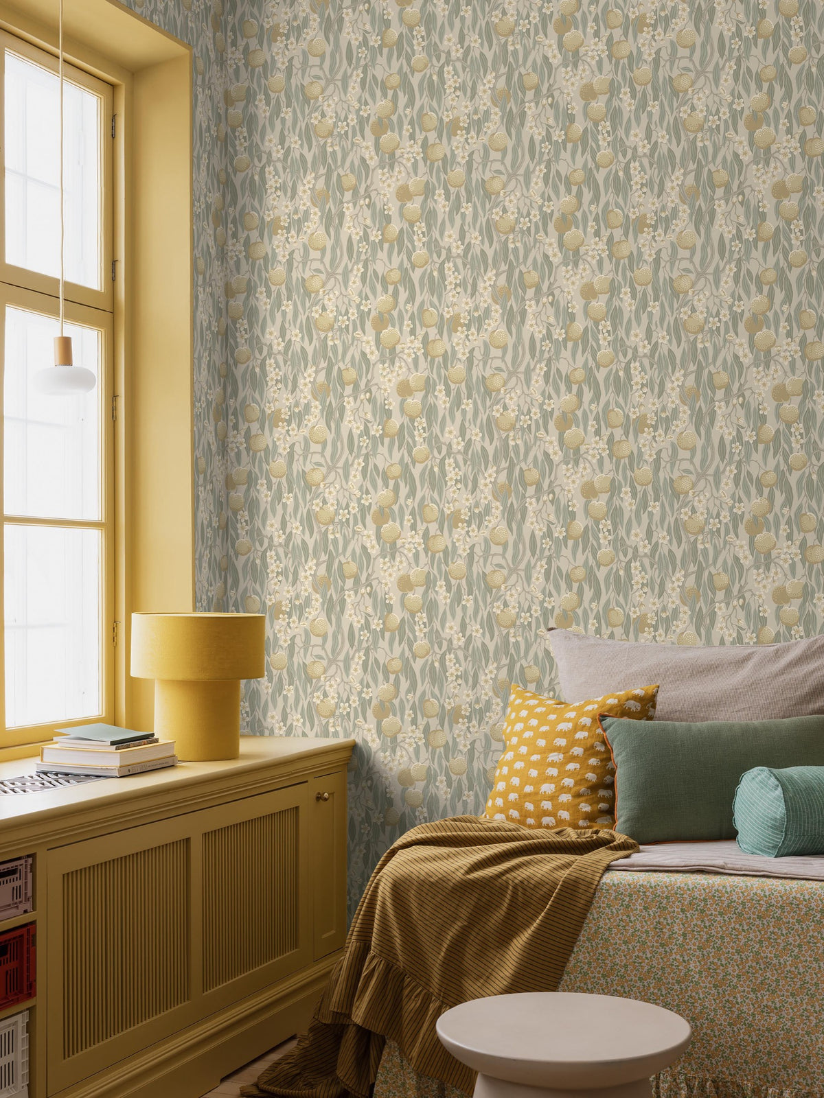 9166 Persikoträd Light Greige Flowers Wallpaper by Boråstapeter - Roomshot